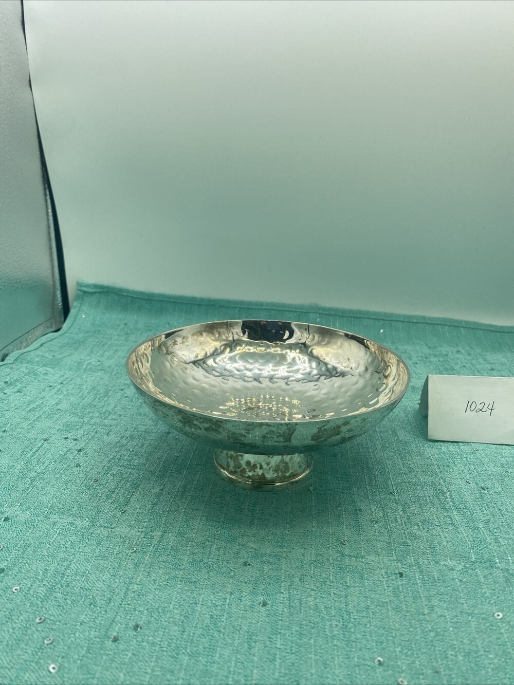 Silver plated Hammered Bowl Decorative Round Footed India 6”